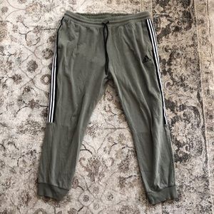 Men’s Adidas Jogger